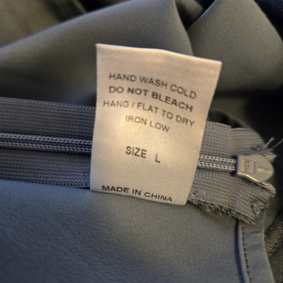 Acoa Womens Cropped Top Sz L Blue Adj. Straps Side Zip Soft To Touch - Picture 10 of 10